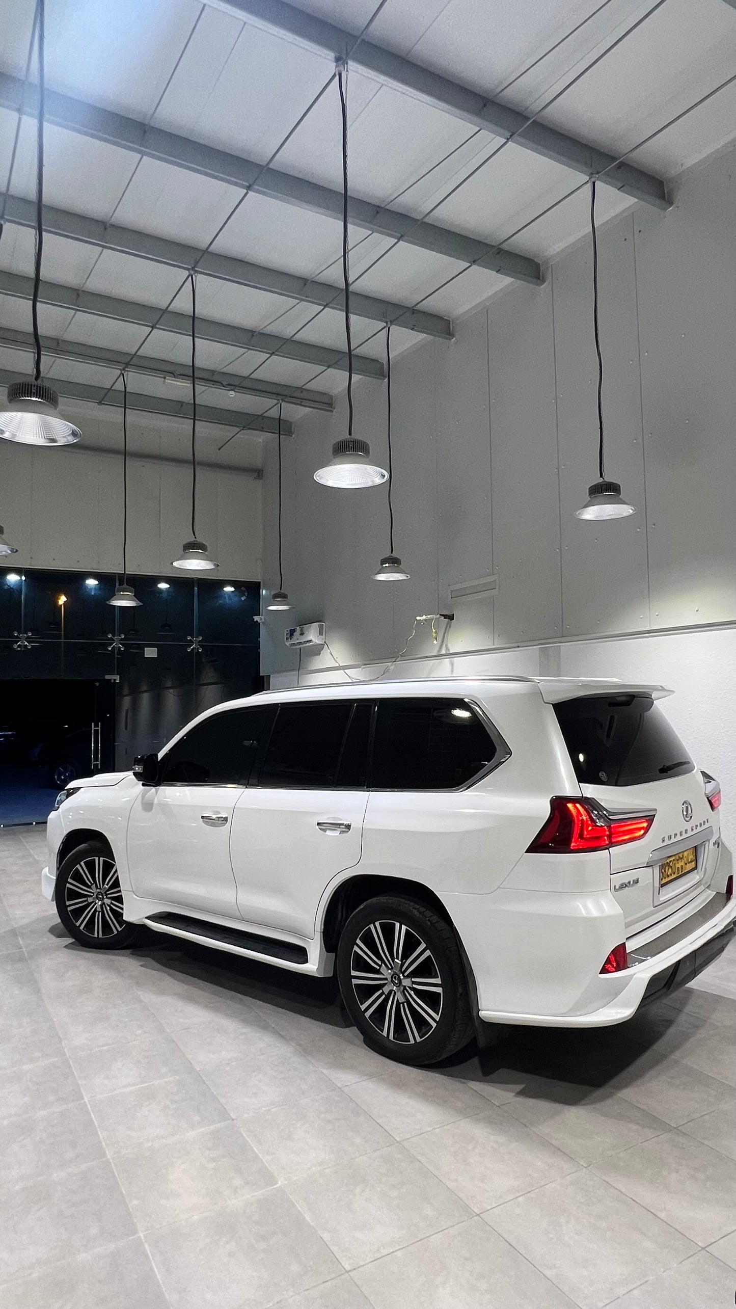 Lexus lx570 2017 full option gcc