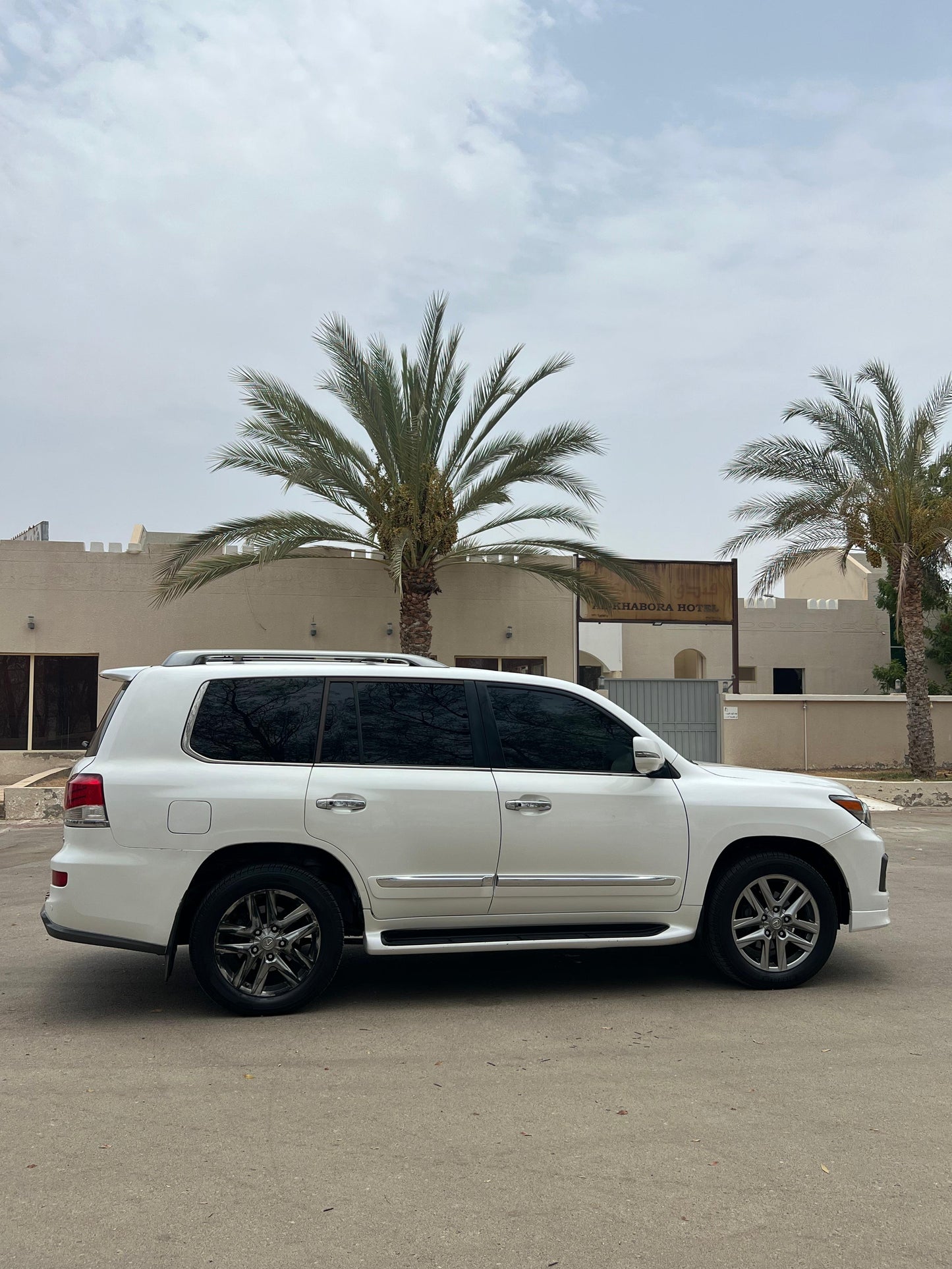 Lexus LX570 2015