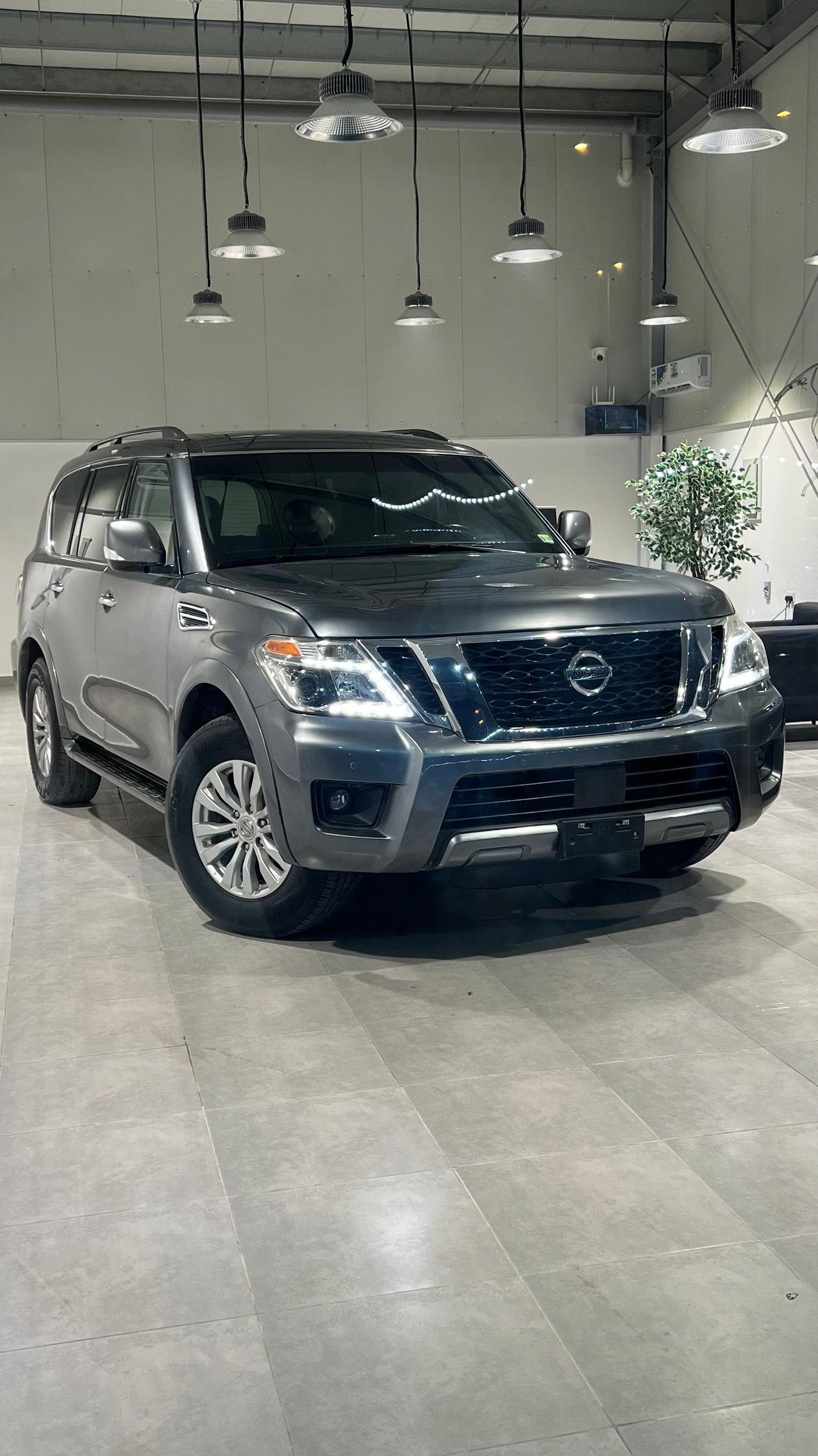 Nissan Armada SV 2017
