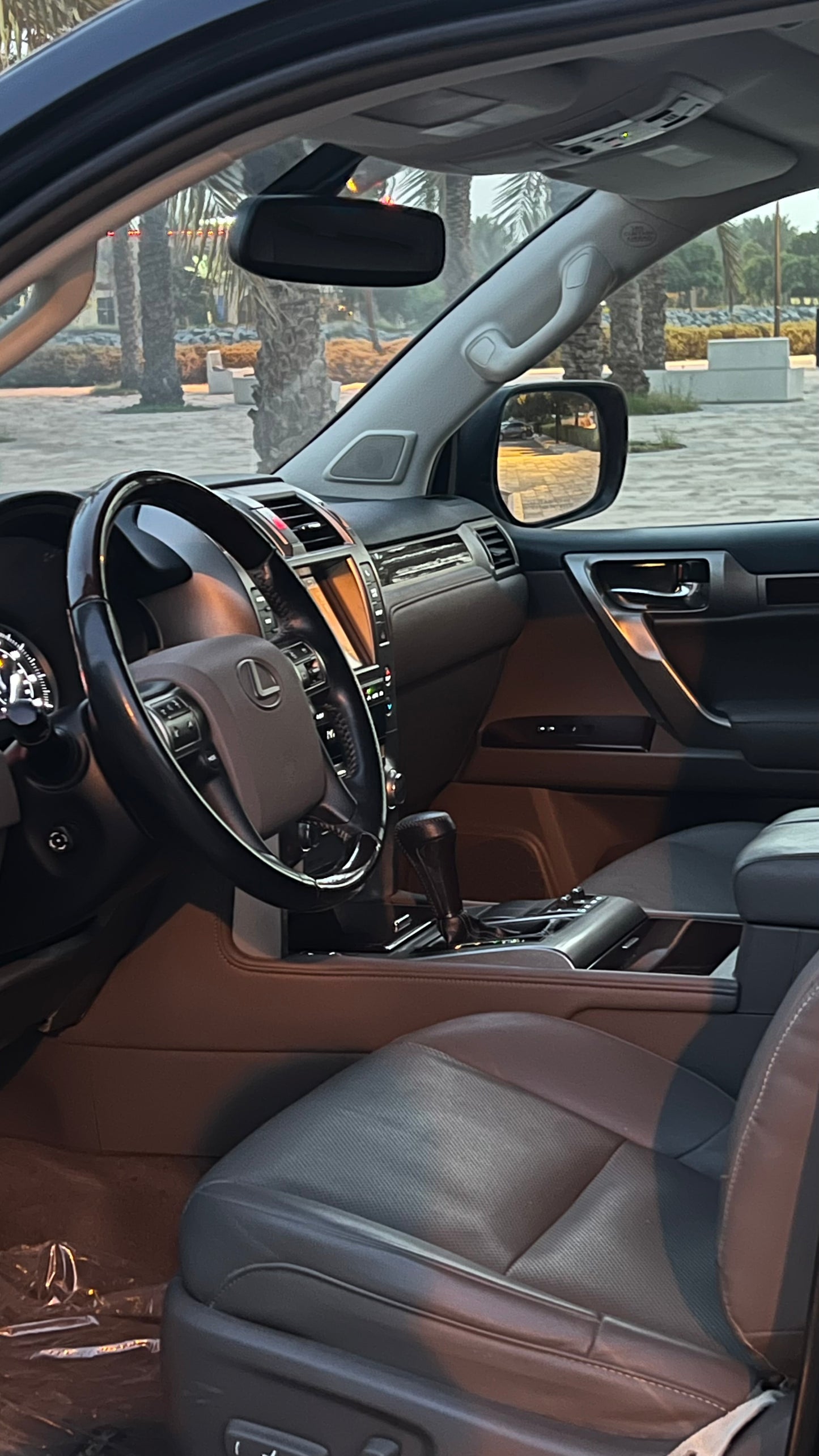 للبيع لكزس GX460 موديل 2019 نظيييف جداً