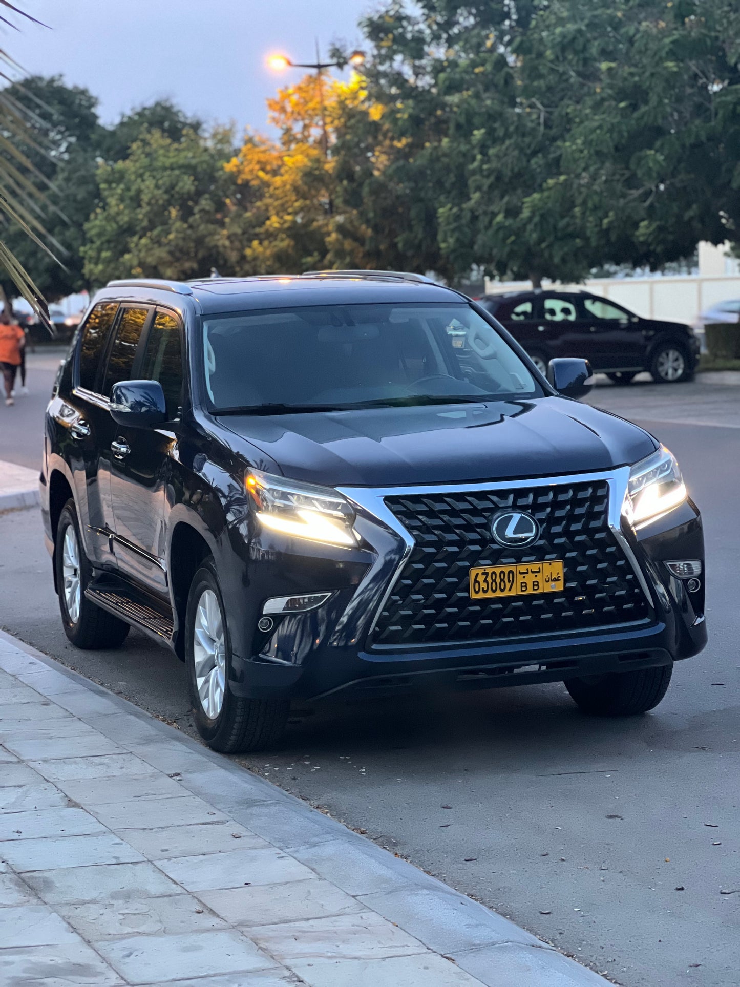 للبيع لكزس GX460 موديل 2019 نظيييف جداً