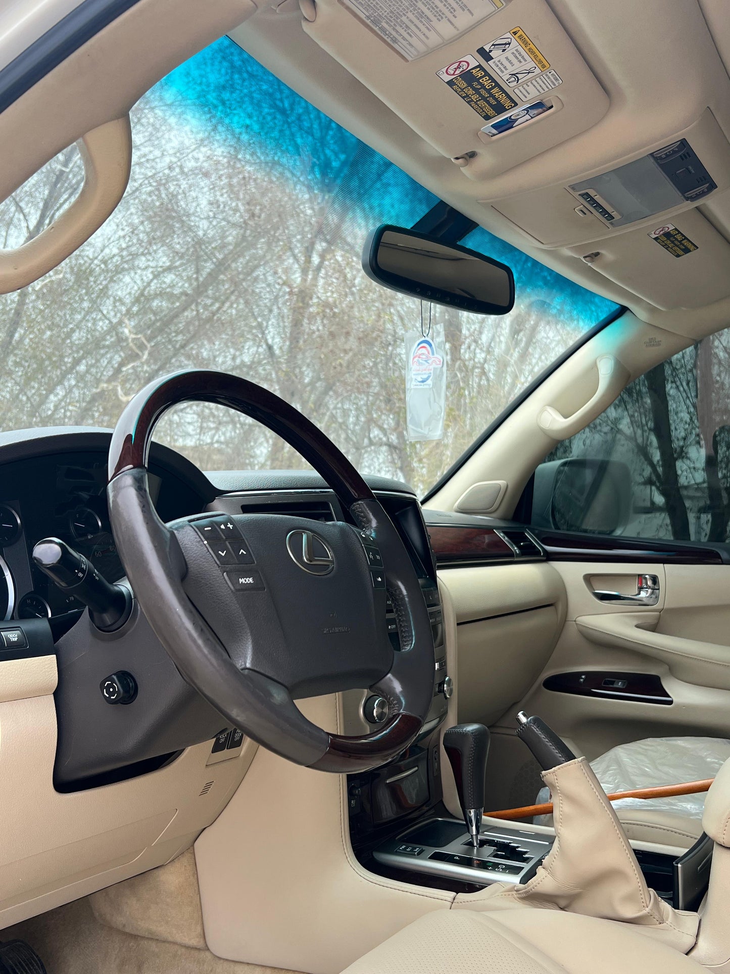 Lexus LX570 2015