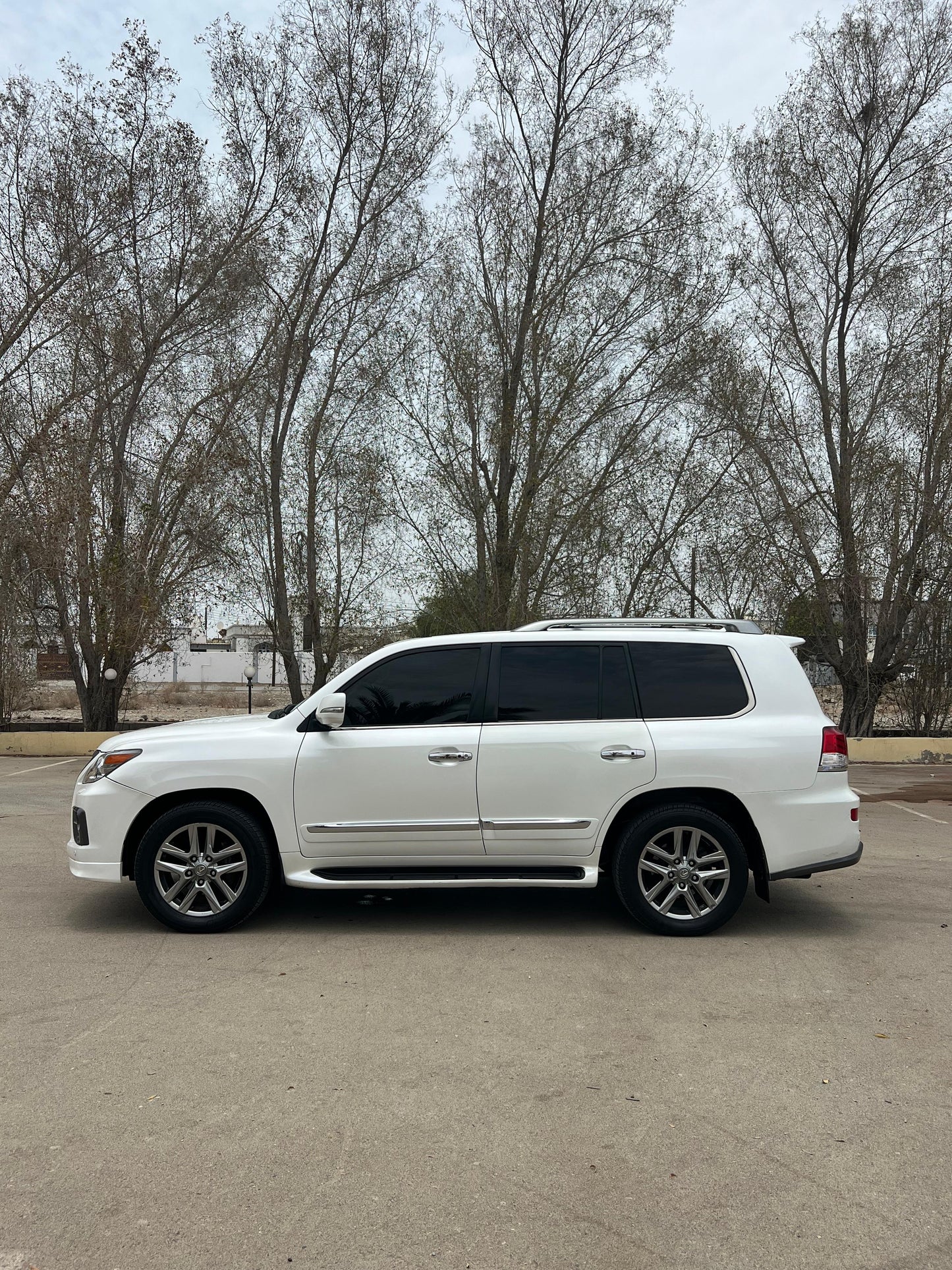 Lexus LX570 2015