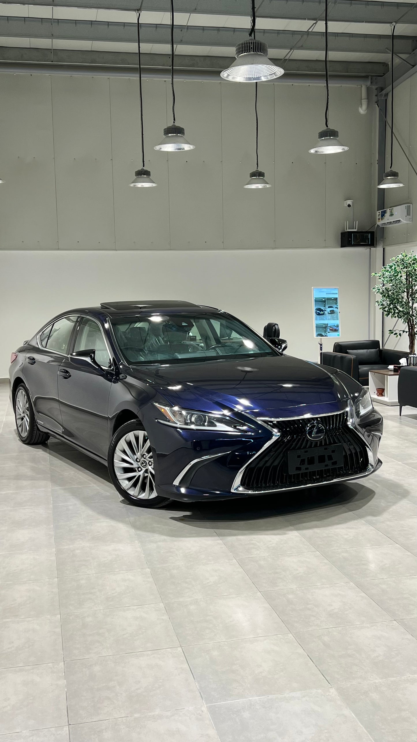 Lexus es300 h 2019