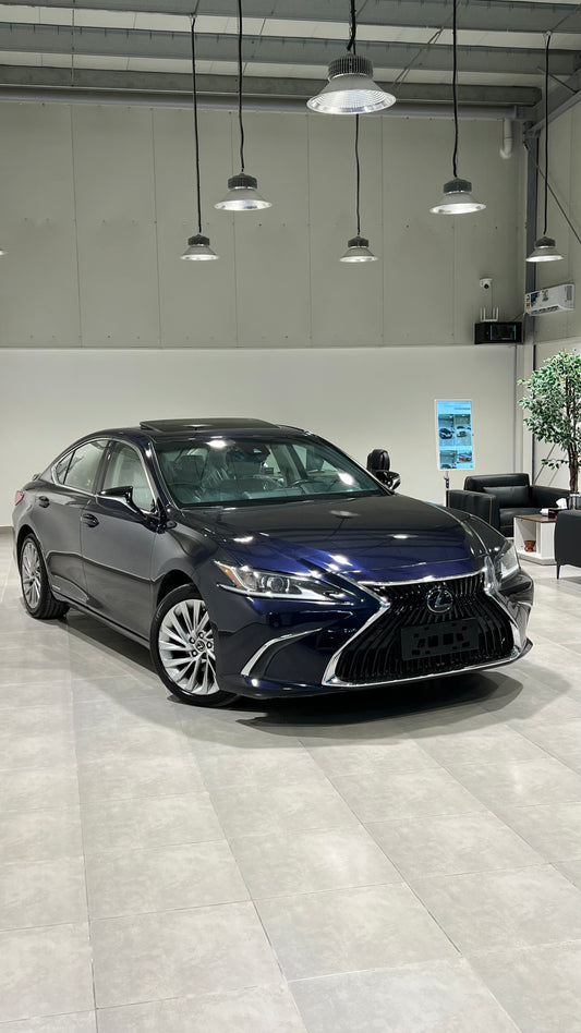 Lexus es300 h 2019