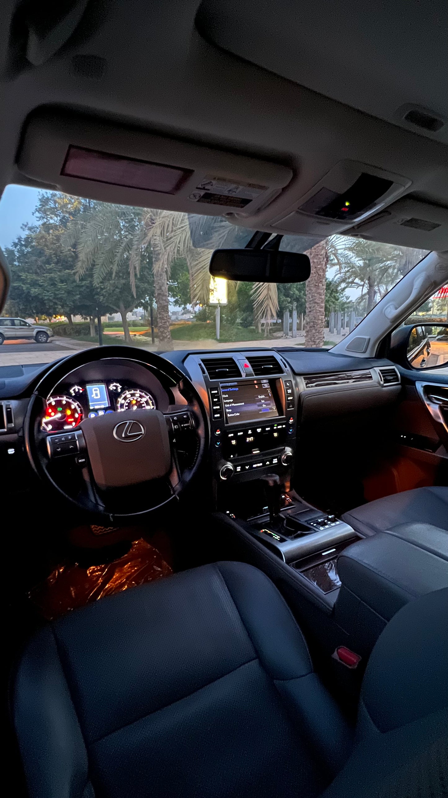 للبيع لكزس GX460 موديل 2019 نظيييف جداً