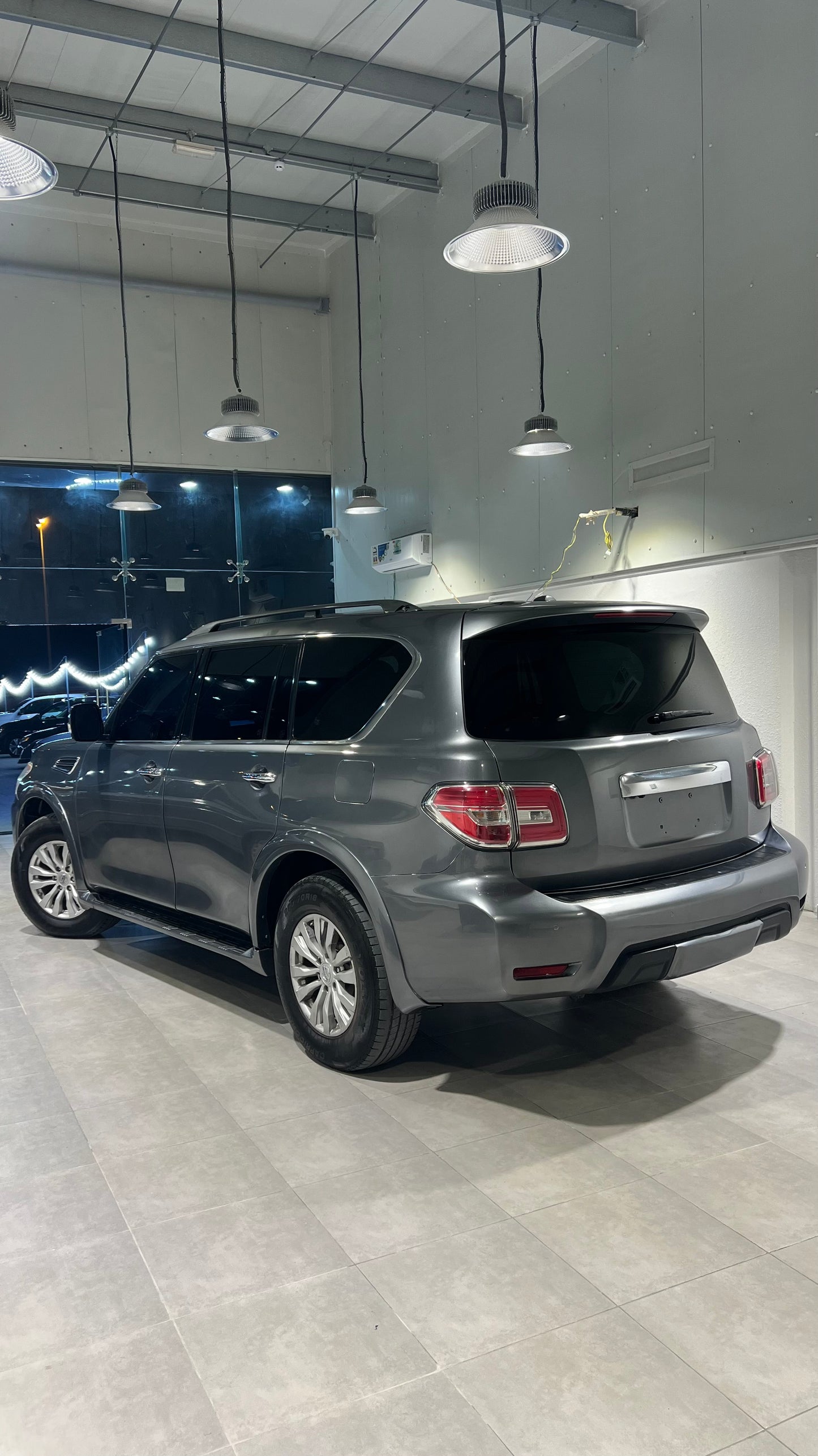 Nissan Armada SV 2017