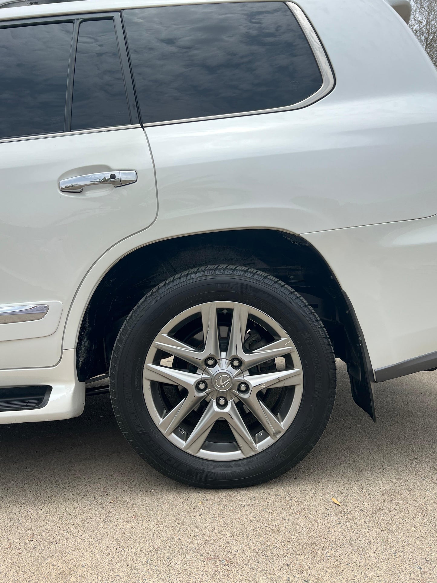 Lexus LX570 2015